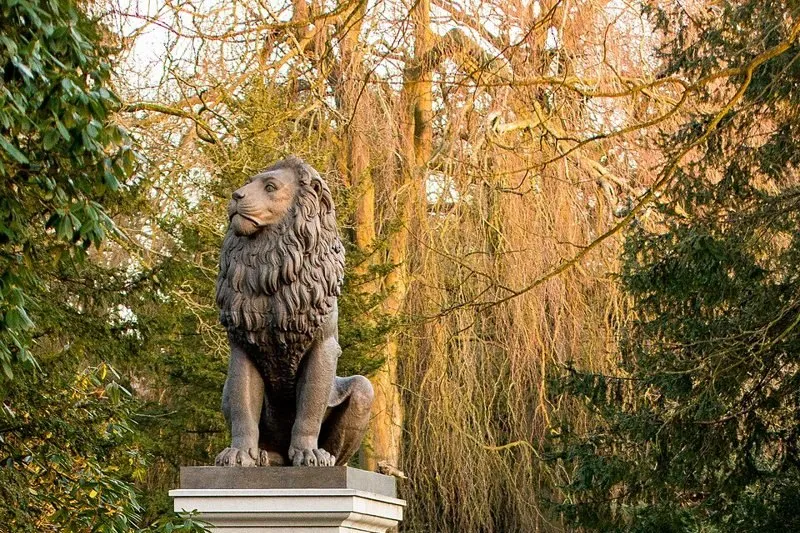 Alter Friedhof und Idstedt-Löwe